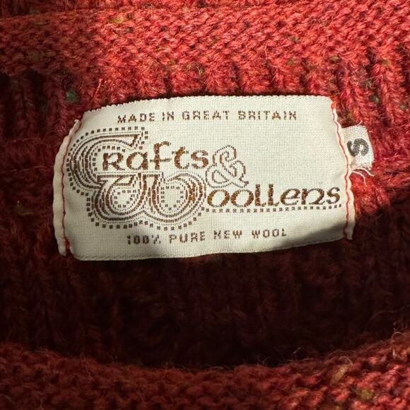 Crafts & Woollens Vintage Red 100% Wool Aran Chunky Pullover Sweater Sz S - Picture 8 of 10
